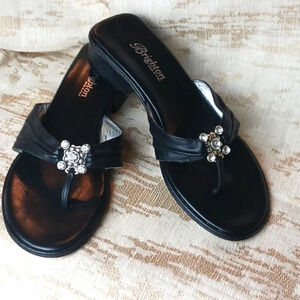 Brighton LORI Women's Black Leather w Diamond Embellishments Heels Sz 6.5M